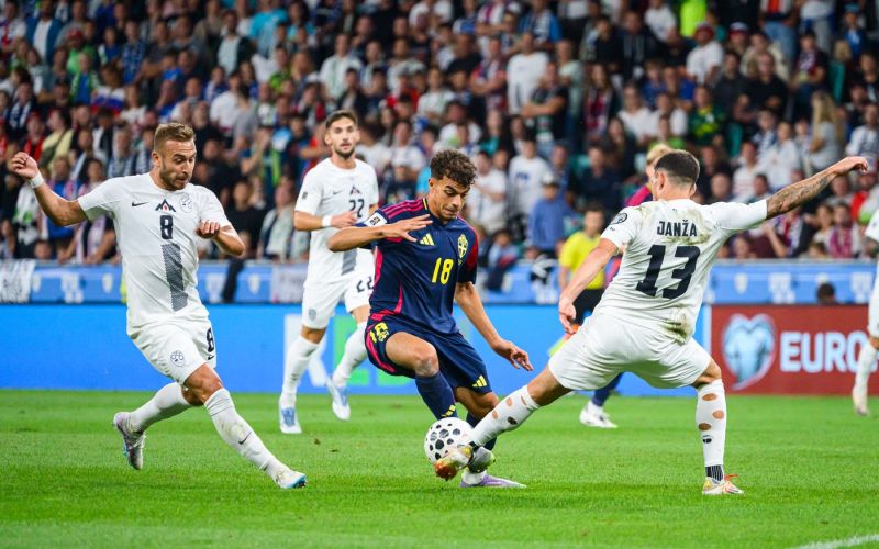 yasin ayari, sandi lovrič, slovenija-švedska.jpg