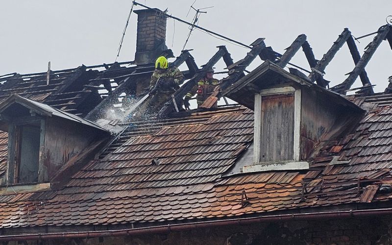 pozar, maribor, vecstanovanjska-hisa, gasilci, intervencija