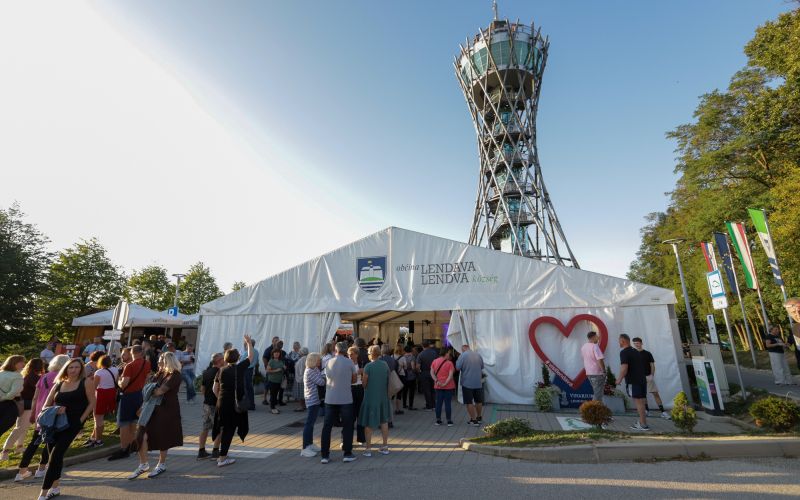 10-obletnica, vinarium, razgledni-stolp