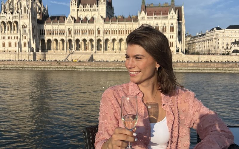 Nika je uživala na poletnem dopustu, čaka pa jo še jesenski.