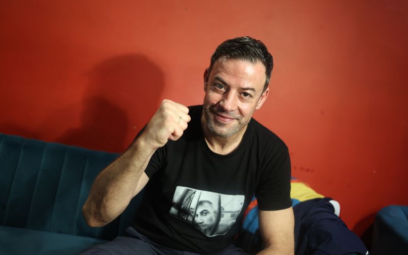 Veliki koncert bo 14. novembra 2025 ob 20. uri v Media Centru Ljubljana, s poudarkom na zgodbah, ki