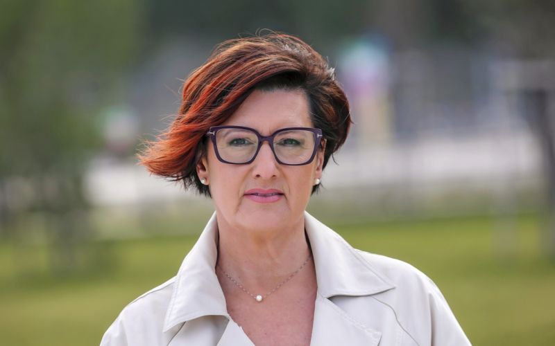 950439_elen.jpg