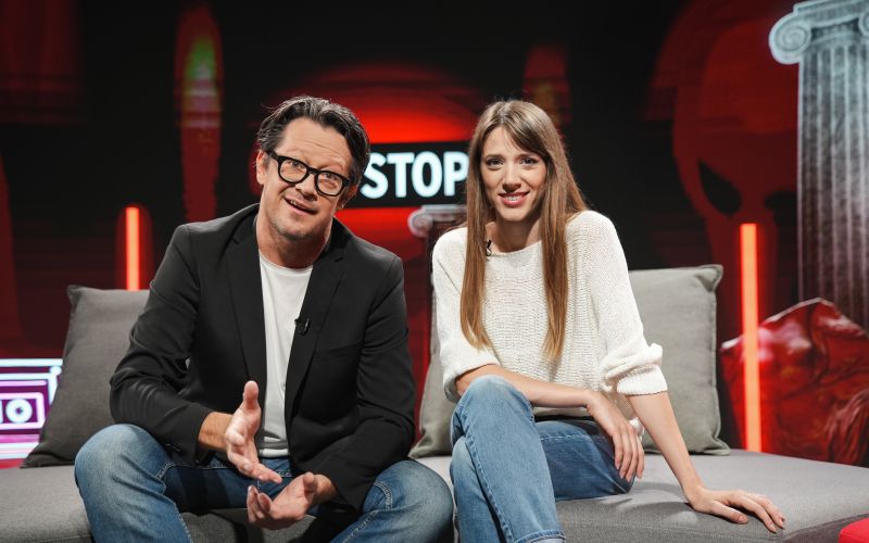 Monika Avsenik je v oddaji nonSTOP pri Boštjanu Klunu iskreno spregovorila o svoji glasbeni poti.