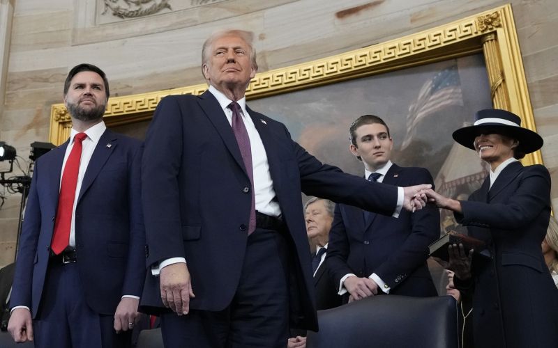 trump donald melania barron.jpg