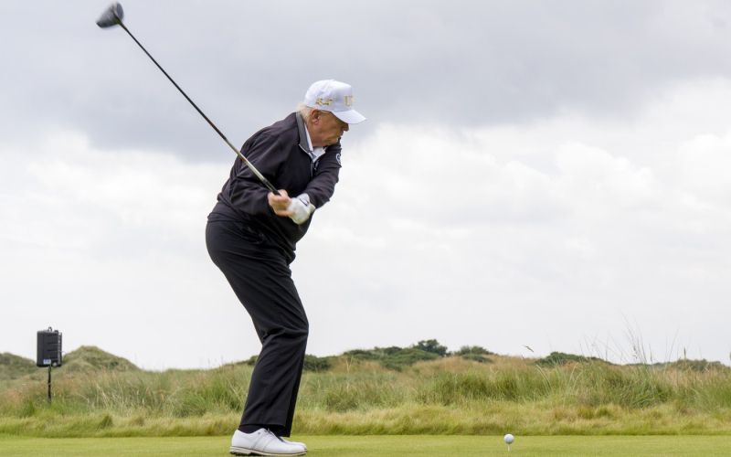 trump golf.jpg