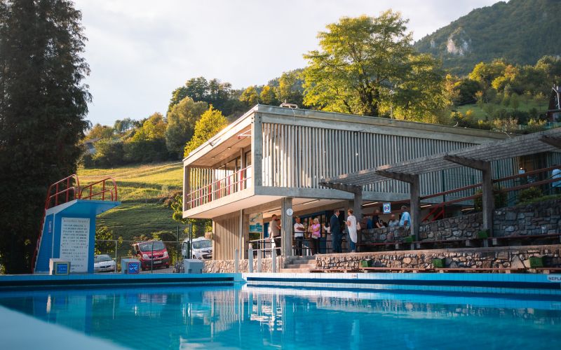 Bazen Radeče foto Regina Jakšič.jpg