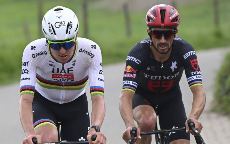 pogacar Julian Alaphilippe.jpg
