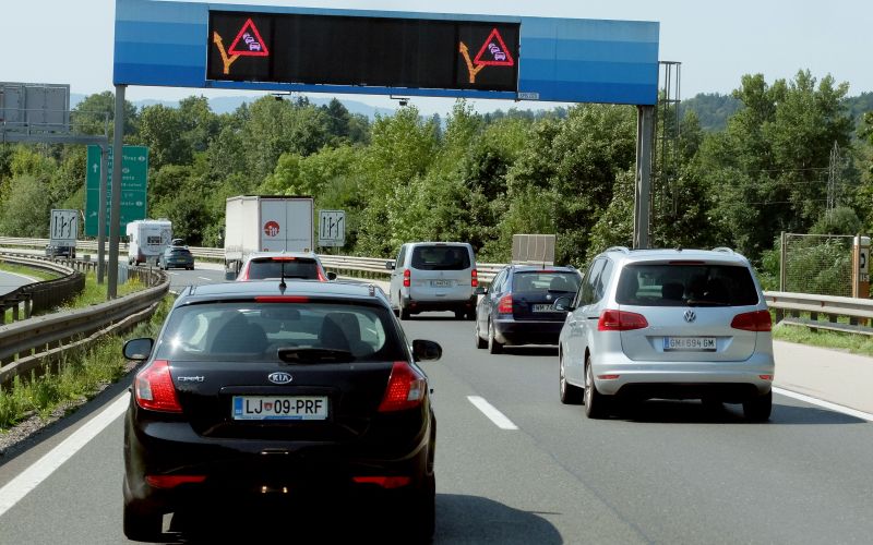 avtocesta promet.JPG