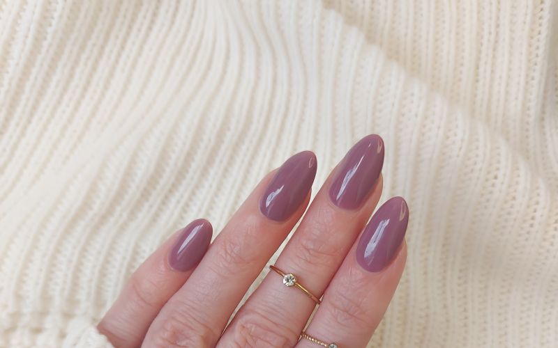 taupe.jpg