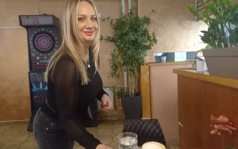 mh-ines podplatnik.jpg