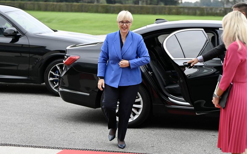 mv-obisk predsednice.jpg