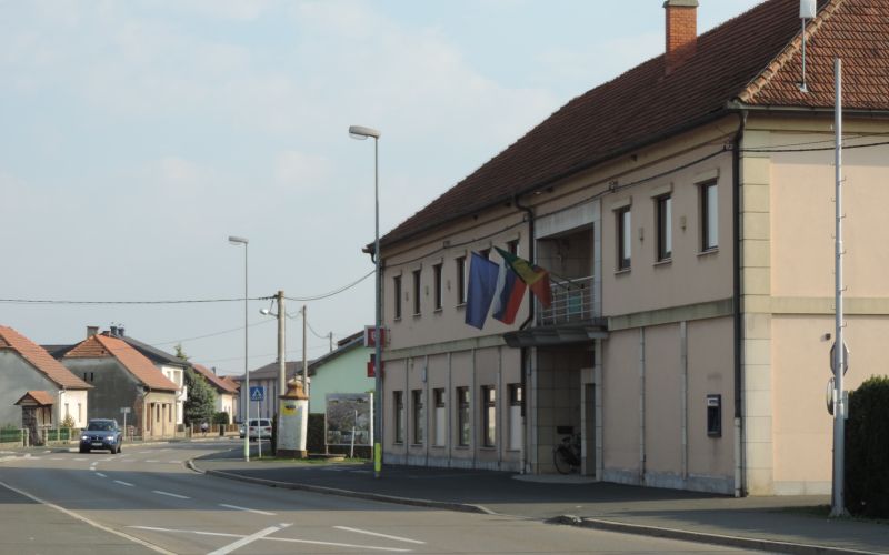 odranci, občina, občinska zgradba