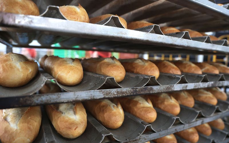 kruh, peka, trgovina, hrana.jpg