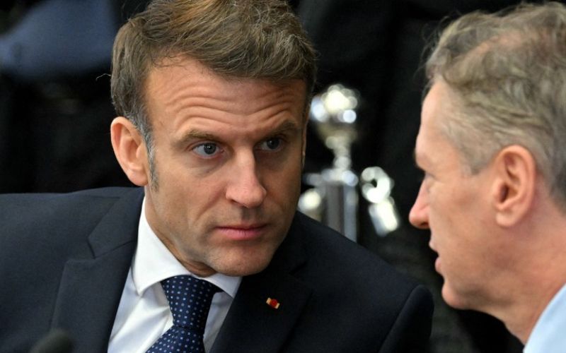 macron golob.jpg