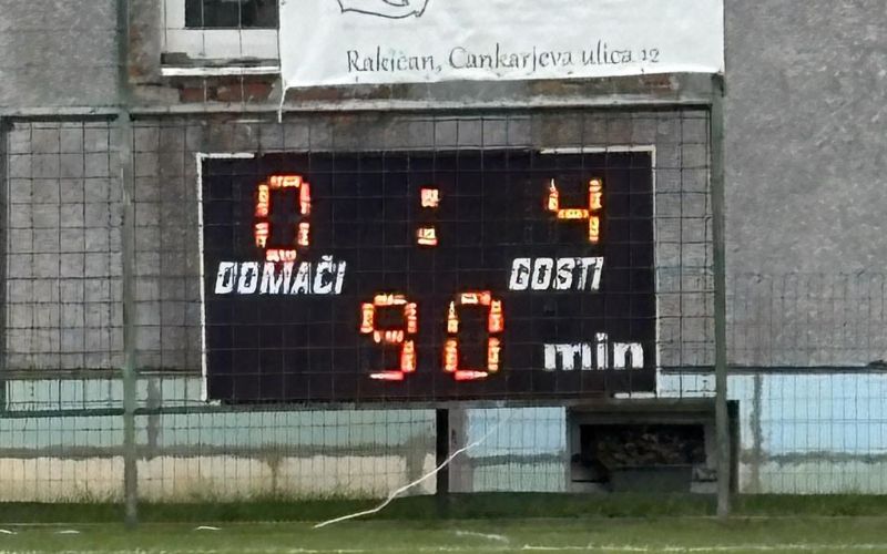 semafor rakican polana.jpg