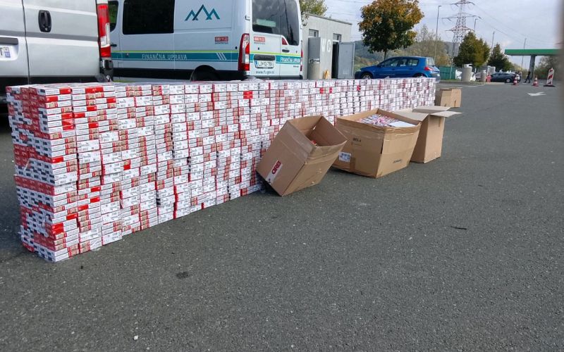 avtocesta, furs, zaseg-cigaret