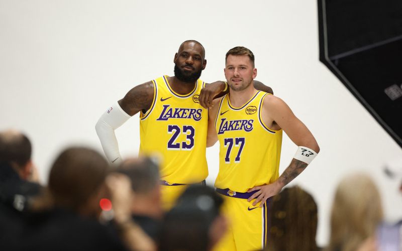 lebron james luka doncic.jpg