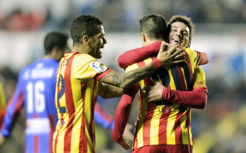 dani alves cristian tello leo messi.jpg