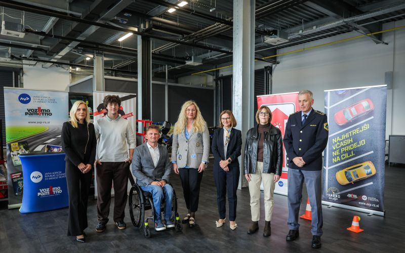 novinarska konferenca AVP