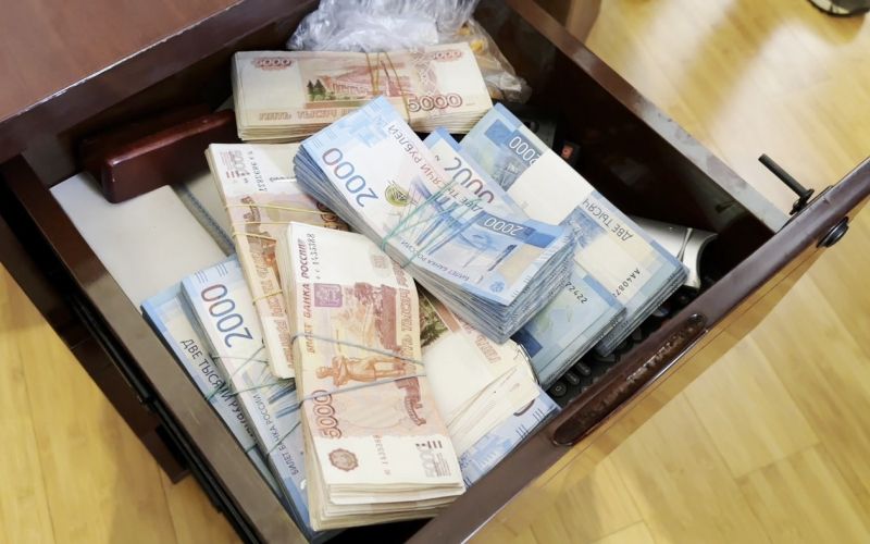 rubelj, zasežen denar, fsb.jpg