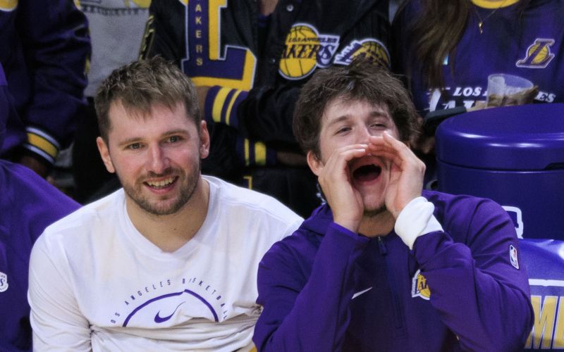 doncic reaves 25 pm.jpg