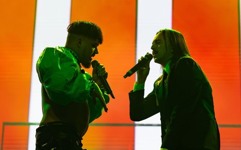 Finec Käärijä in Estonec Tommy Cash sta nastopila skupaj na odru.