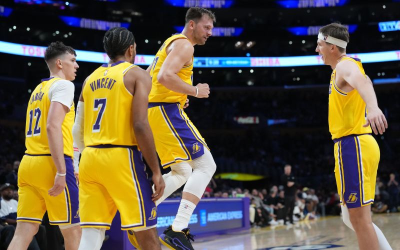 doncic reaves 25 pm.jpg