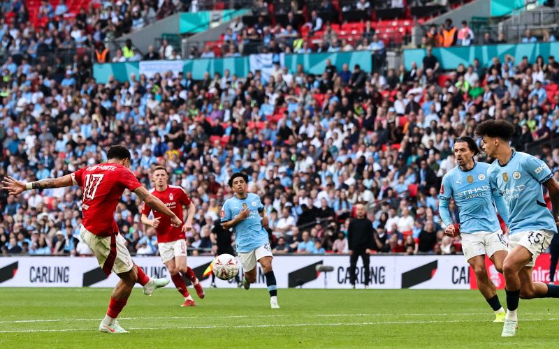 morgan gibbs white.jpg