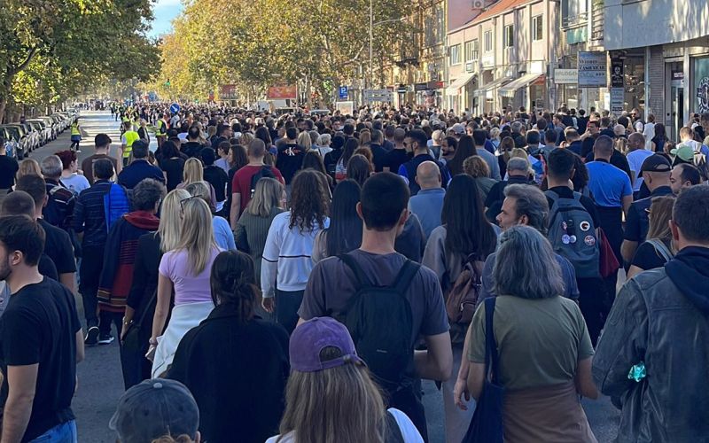 novi sad, zbiranje.jpg