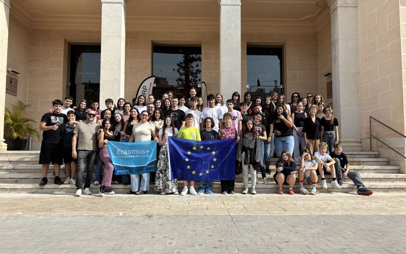 EK_sola markovci erasmus.jpg