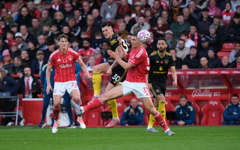 benjamin sesko manchester united pm.jpg