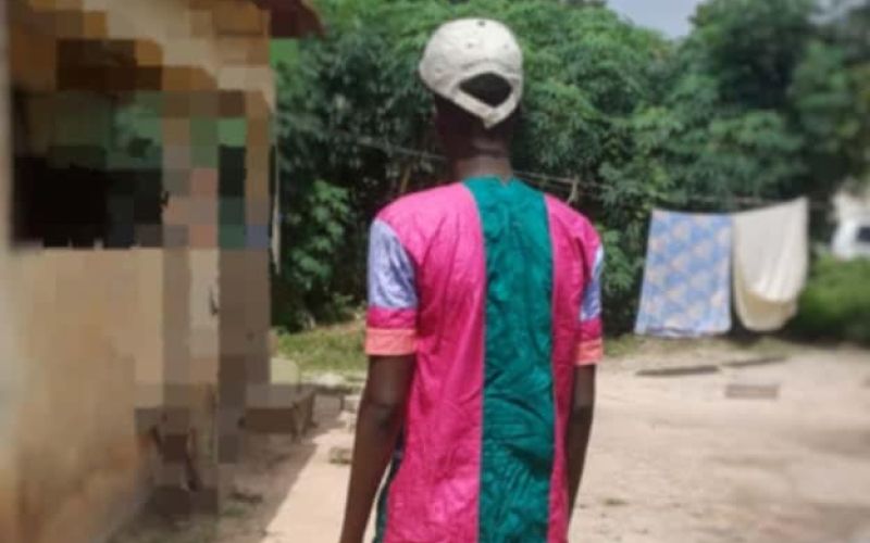 gambija mladenič.jpeg