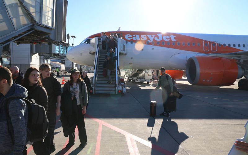 letalisce, brnik, easyjet