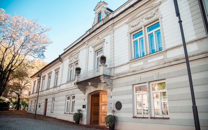 simbolična, občina-lendava, uprava