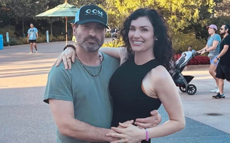 johnny galecki 2.jpg