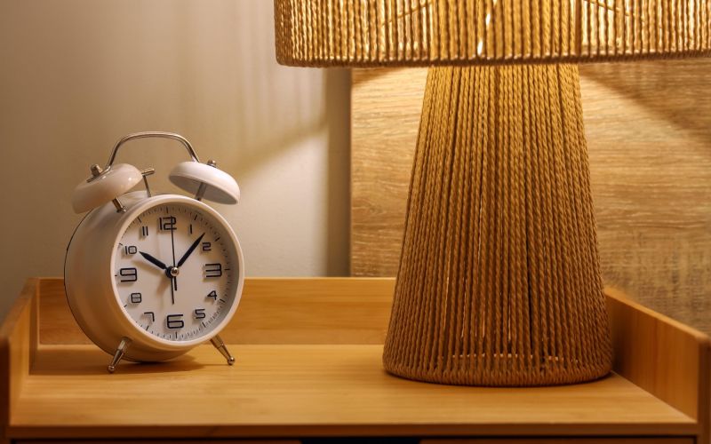 Foto7: Retro pohištvo_luč