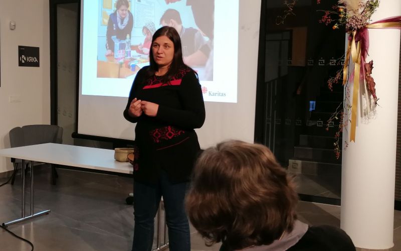 jana-lampe, skocjan, vodnjak