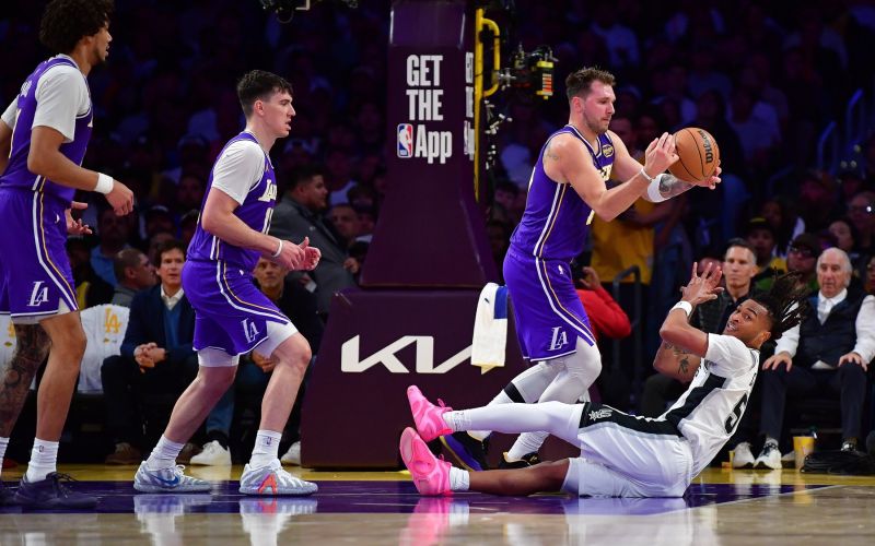 doncic lakers (2).jpg