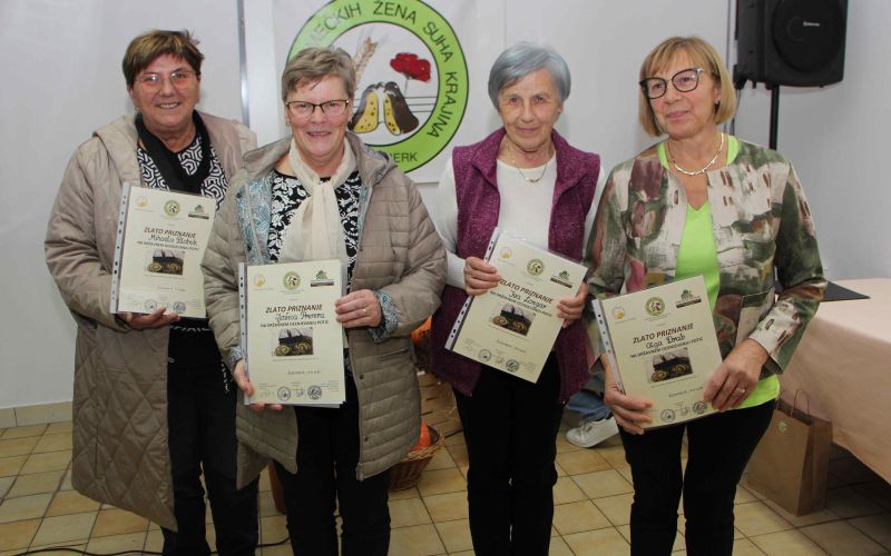 deseta-drzavna-razstava-in-ocenjevanje-potic-v-zuzemberku