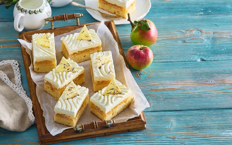 Hitri jabolčni kolač