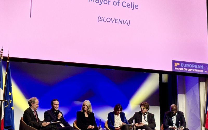 Župan Celja Matija Kovač na konferenci v Parizu