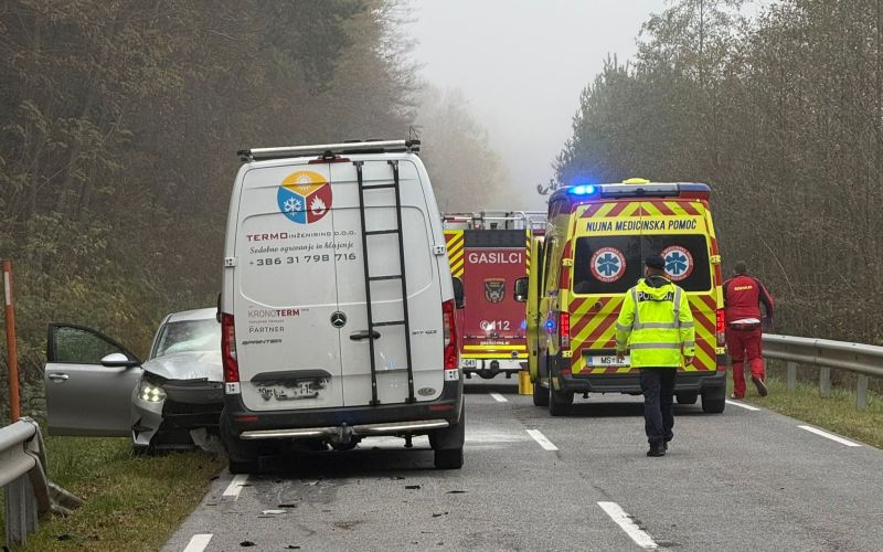 celno-trcenje, prometna-nesreca, resevalci, gasilci