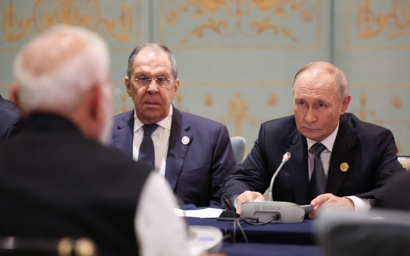 sergej lavrov, vladimir putin.jpg