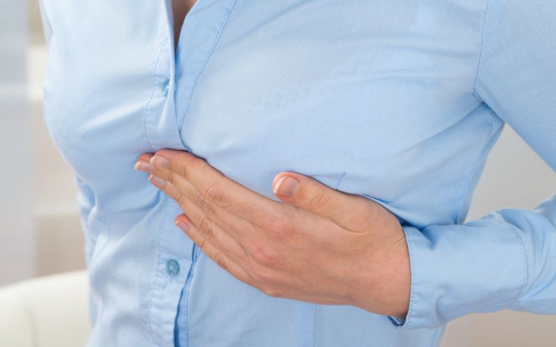 boleče dojke, zbadanje v dojki