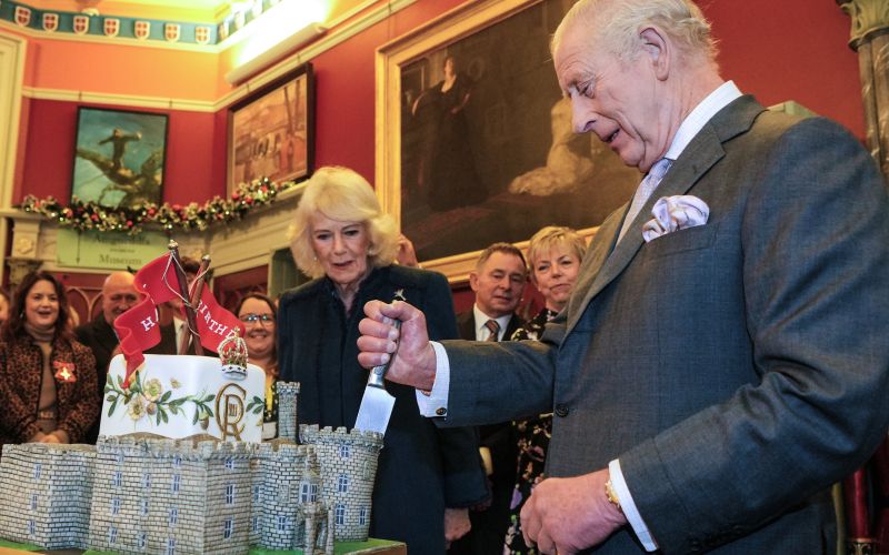 Kralj Karel, Kraljica Camilla - Kralj Karel je v družbi kraljice Camille in izbranih gostov praznova