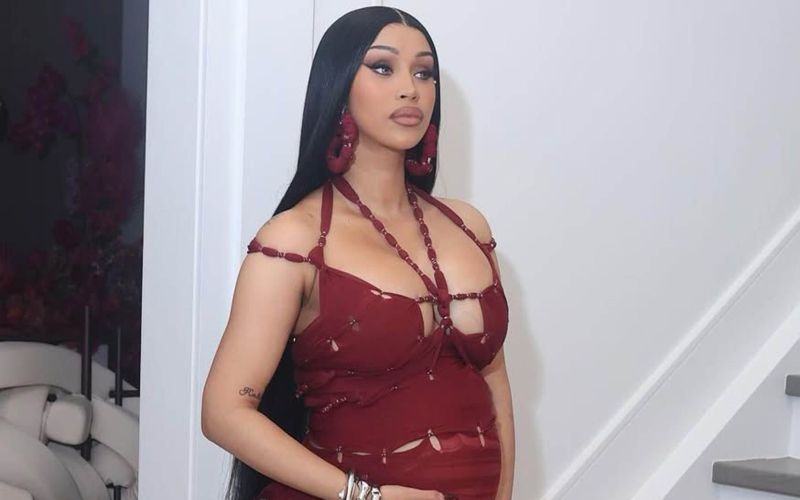 Cardi B - Raperka Cardi B je rodila četrtega otroka.