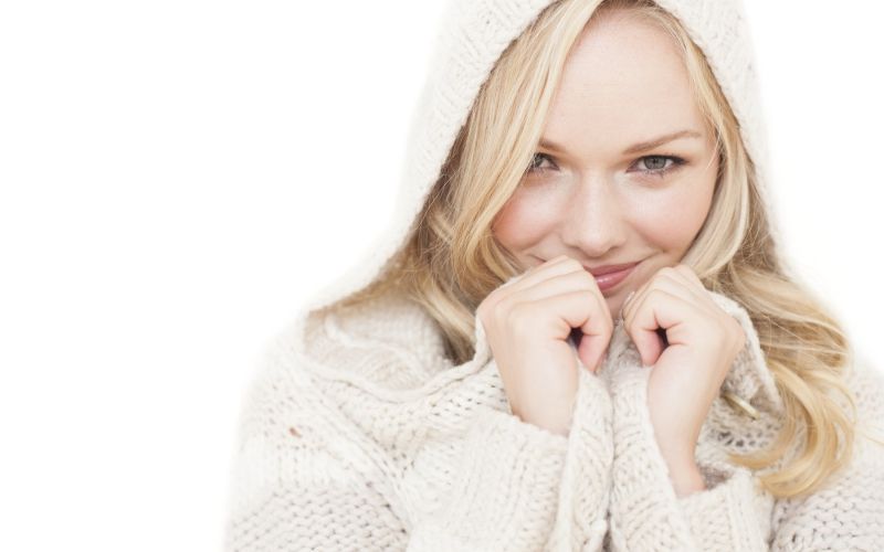 nega-oblacil, mucke-na-plascu