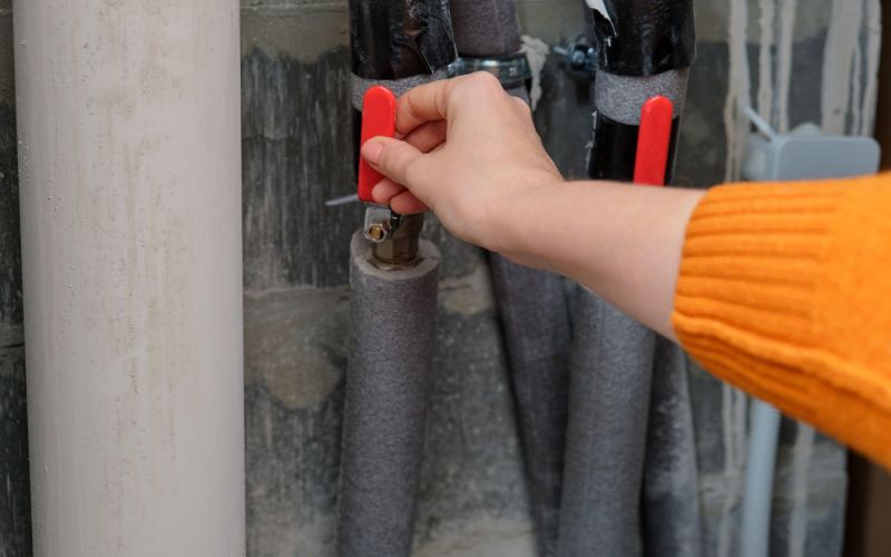 Zaščita cevi pred zimo1