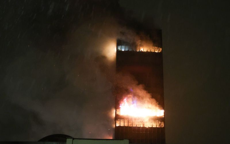 pozar, vjesnikov-neboticnik, zagreb