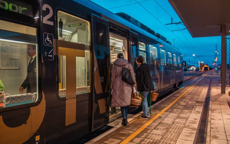 tradicionalni-slovenski-zajtrk, društvo-čebelarjev, lokalna-hrana-na-vlakih, kgz